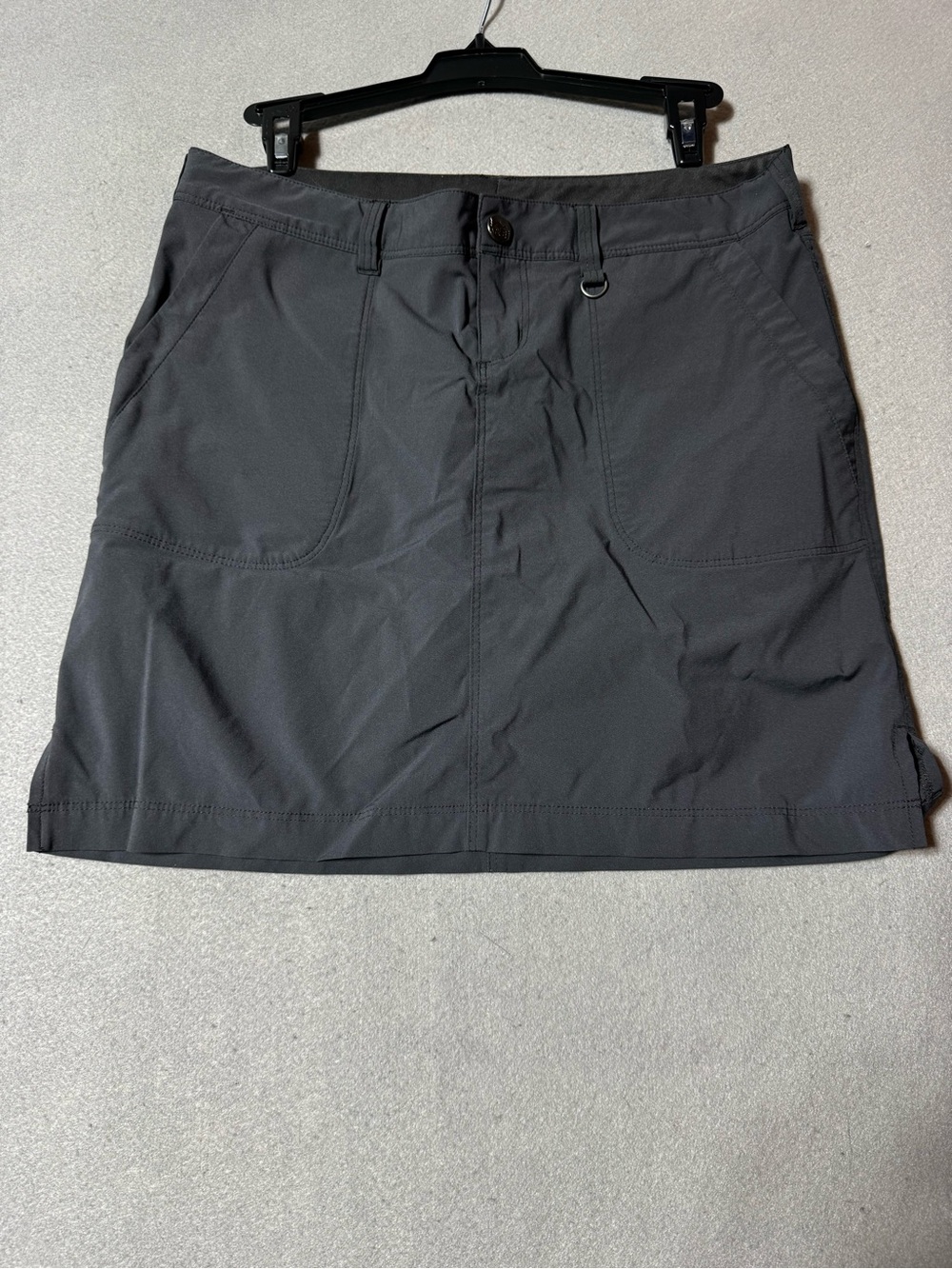 REI Women's Black Active Skort Size 4